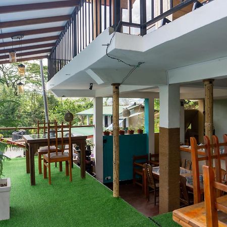Refresh Inn Элла Экстерьер фото